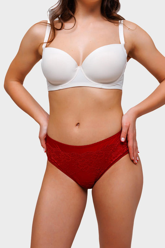 Klasické bordó s krajkou uprostřed pro silnou menstruaci