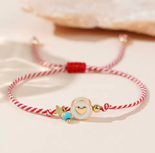 Náramek srdce & hvězda – červeno‑bílý provázek